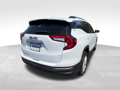 Summit White 2023 GMC Terrain SLE