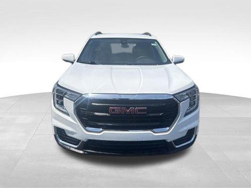 Summit White 2023 GMC Terrain SLE