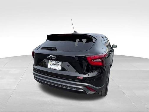 Mosaic Black Metallic 2024 Chevrolet Trax 1RS