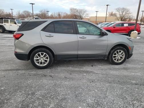 2023 Chevrolet Equinox LS