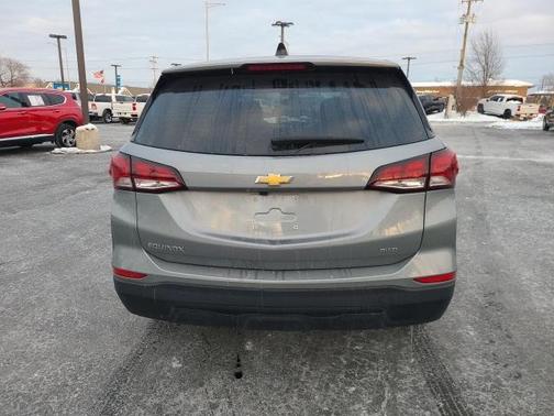 2023 Chevrolet Equinox LS