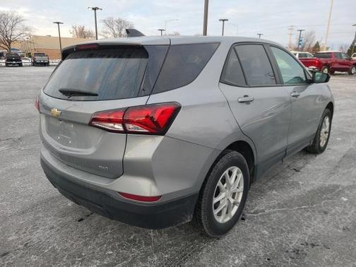 2023 Chevrolet Equinox LS