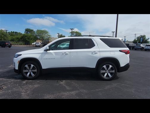 2023 Chevrolet Traverse LT Leather