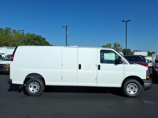 2025 Chevrolet Express 3500 Work Van