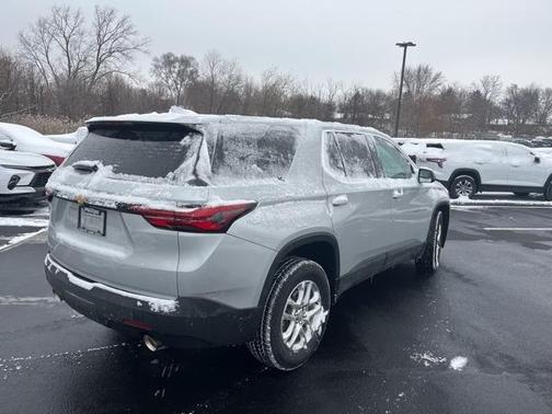 2022 Chevrolet Traverse LS