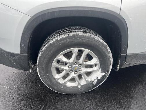 2022 Chevrolet Traverse LS