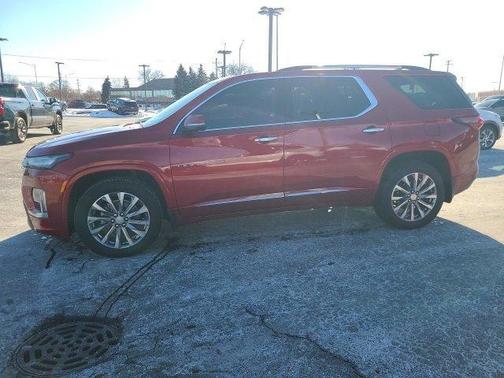 2023 Chevrolet Traverse Premier