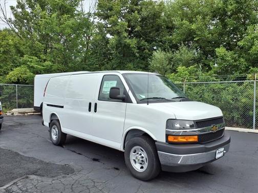 2025 Chevrolet Express 2500 Work Van