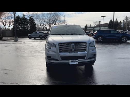 2023 Lincoln Navigator L Reserve