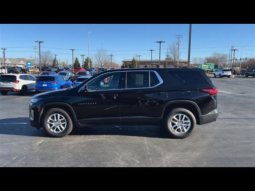 2023 Chevrolet Traverse LS