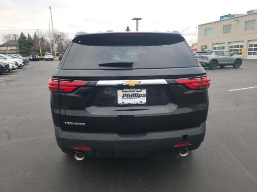2023 Chevrolet Traverse LS