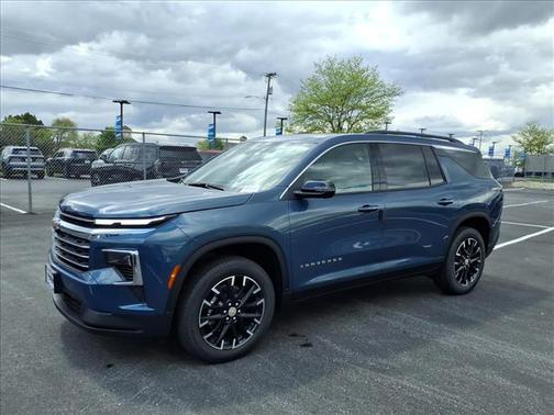Lakeshore Blue Metallic 2026 Chevrolet Traverse LT