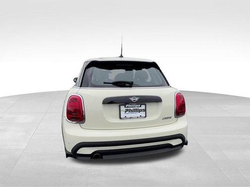 Pepper White 2022 MINI Hardtop Oxford Edition