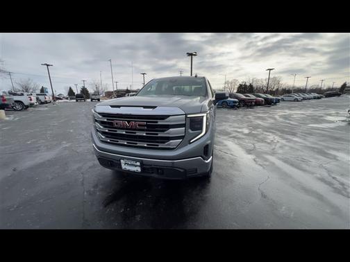 2023 GMC Sierra 1500 SLE