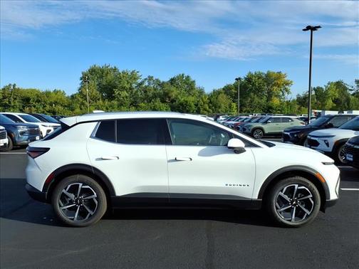 2026 Chevrolet Equinox EV LT 2