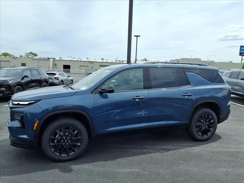 Lakeshore Blue Metallic 2026 Chevrolet Traverse LT