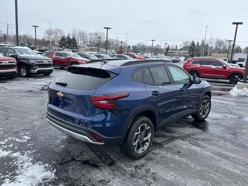 2024 Chevrolet Trax LT