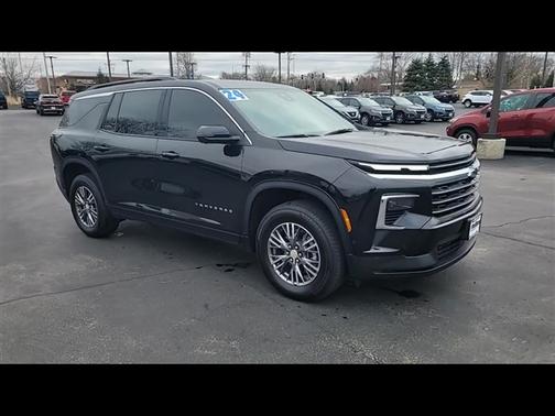 2024 Chevrolet Traverse LT