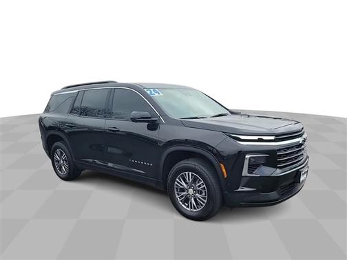 2024 Chevrolet Traverse LT
