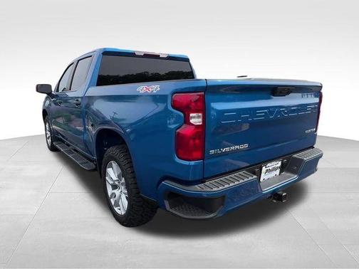 Glacier Blue Metallic 2022 Chevrolet Silverado 1500 Custom