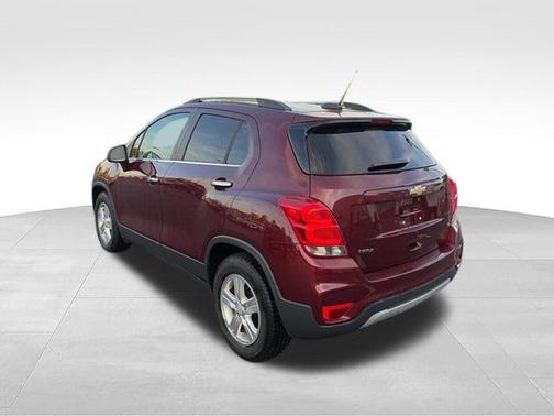 Crimson Metallic 2017 Chevrolet Trax LT