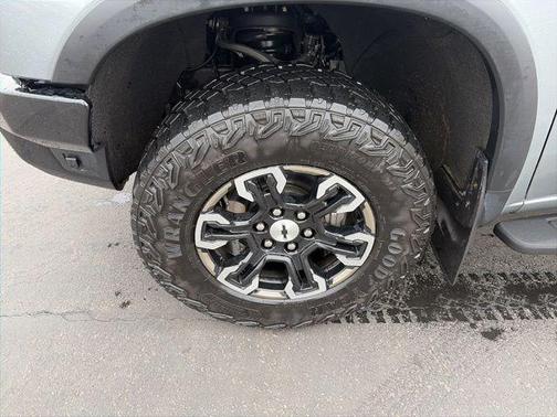 2024 Chevrolet Silverado 1500 ZR2