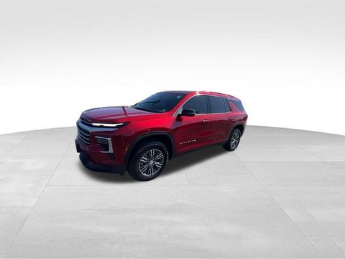 Radiant Red 2026 Chevrolet Traverse LT