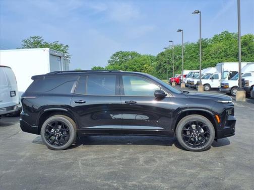 2025 Chevrolet Traverse RS