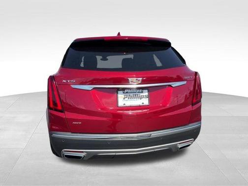 Infrared Tintcoat 2021 Cadillac XT5 Premium Luxury