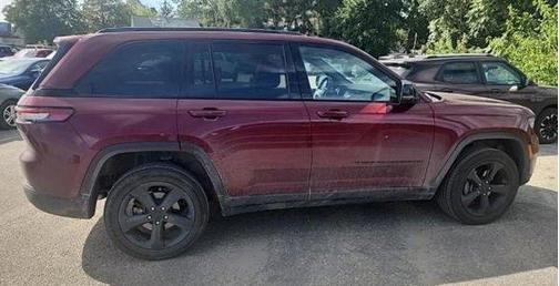 2023 Jeep Grand Cherokee Altitude