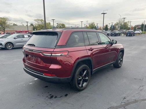 2023 Jeep Grand Cherokee Altitude