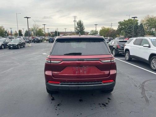 2023 Jeep Grand Cherokee Altitude