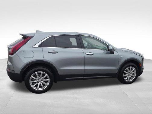 Silver Metallic 2023 Cadillac XT4 Luxury