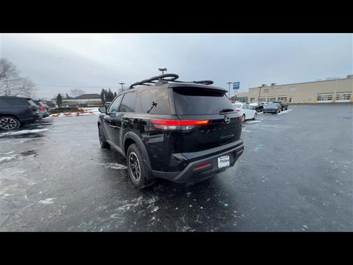 2023 Nissan Pathfinder Rock Creek