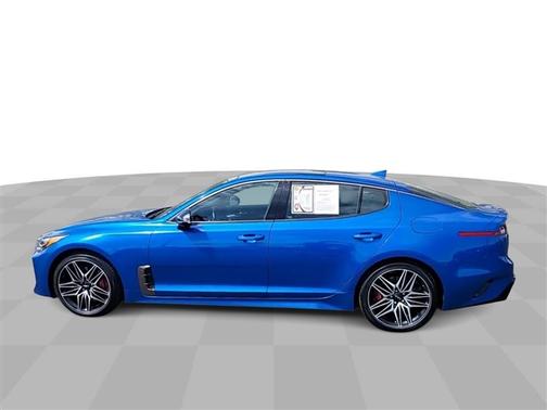 2022 Kia Stinger GT2
