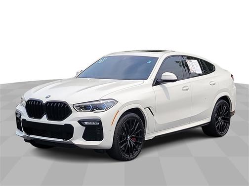 2021 BMW X6 M50i