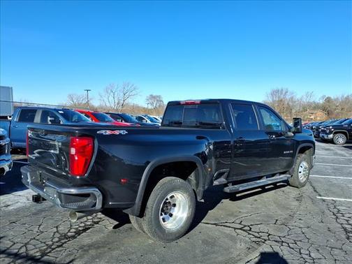 2026 Chevrolet Silverado 3500 LT