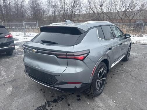 2025 Chevrolet Equinox EV LT