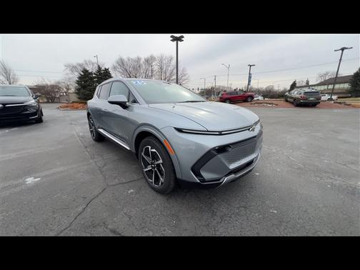 2025 Chevrolet Equinox EV LT