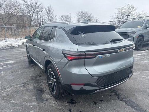 2025 Chevrolet Equinox EV LT