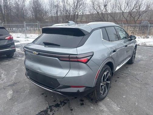 2025 Chevrolet Equinox EV LT