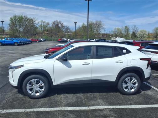 2025 Chevrolet Trax LS