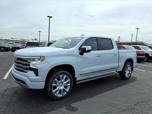 Polar White 2026 Chevrolet Silverado 1500 High Country
