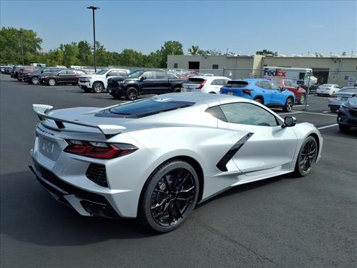 2026 Chevrolet Corvette Stingray w/2LT