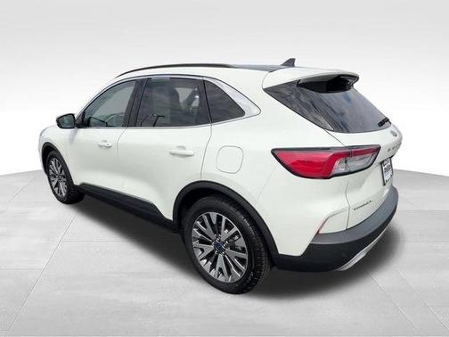 Star White 2022 Ford Escape Titanium Hybrid