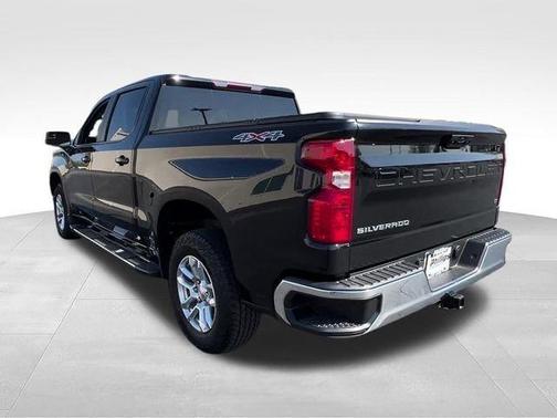 Black 2022 Chevrolet Silverado 1500 LT