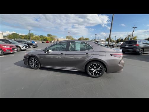 2023 Toyota Camry SE