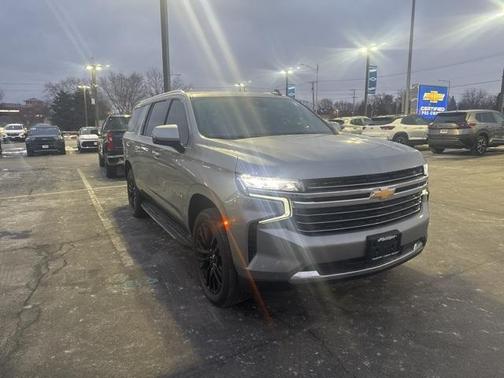 2024 Chevrolet Suburban LT