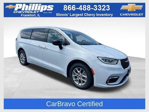 Bright White Clearcoat 2024 Chrysler Pacifica Touring-L