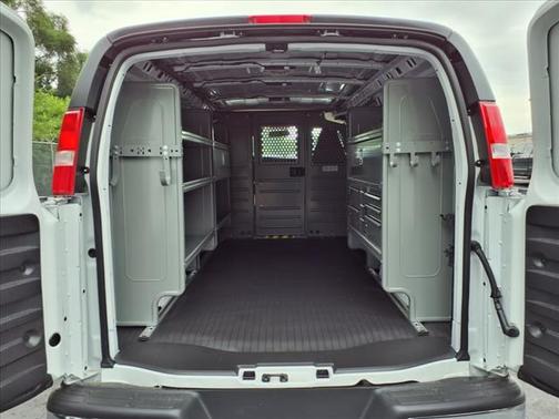 2025 Chevrolet Express 2500 Work Van